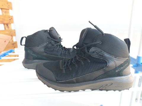 Botas de Trilha Columbia - Tamanho 40 - Preta