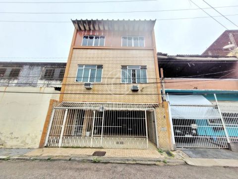 Casa de condomínio para venda com 163 metros quadrados com 5 quartos em Olaria - Rio de Ja