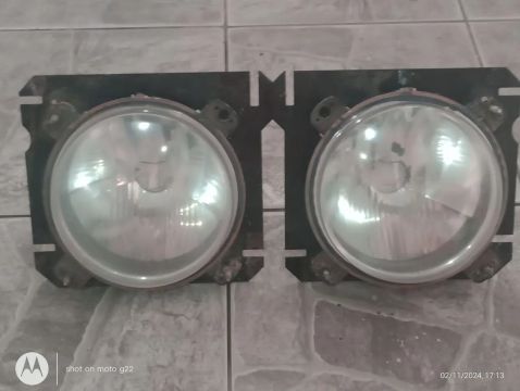Faróis dianteiros para caminhão costellatin