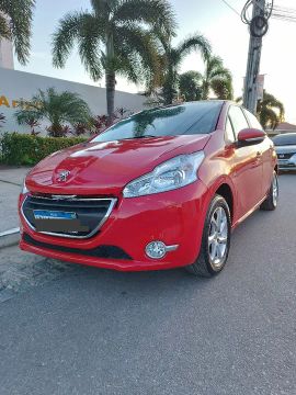 Peugeot 208 ano 2014 com 53 mil km extraa