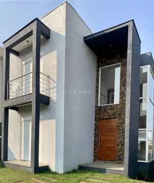 Sobrado com 4 dormitórios (1 suíte) à venda no Reserva do Arvoredo em Gravataí