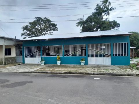 Vendo esta casa no município de amapá 
