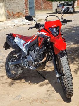 XR TORNADO 300 2025