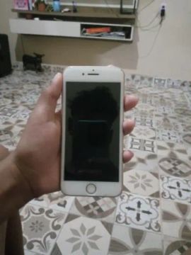 iPhone 8