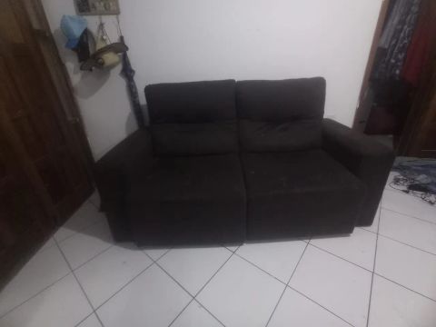 Sofá Retrátil 2 Lugares - Conforto e Estilo para sua Casa!<br>