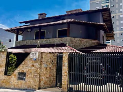 Alugo Apto 1 quarto em Navegantes 