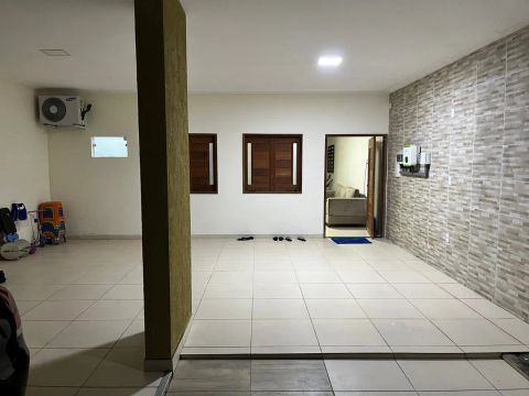 Vende-se casa bairro Santa Rita 