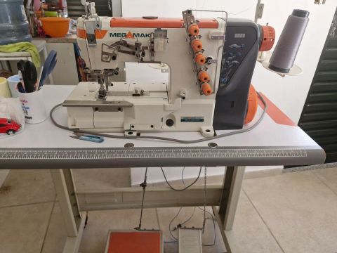 Máquina de Costura Industrial MEGAMAQ