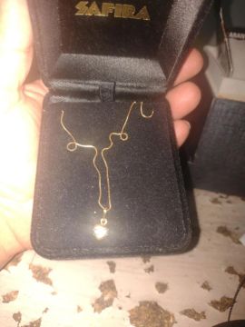 Colar de ouro com pingente de coração