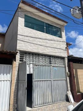 Imóvel para aluguel possui 80 metros quadrados com 3 quartos em João Paulo II - João Pesso