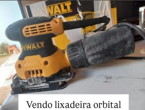 Lixadeira Orbital Dewalt