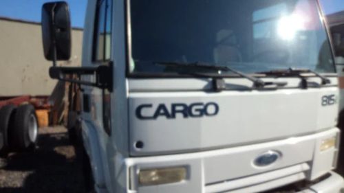 Ford Cargo 815 ano 2010 no chassi  documento caçamba basculante