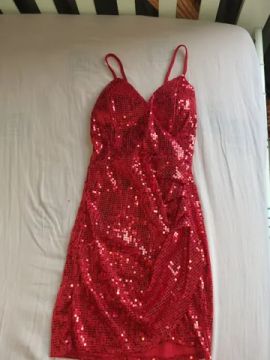 Vendo lindo vestido P/ M