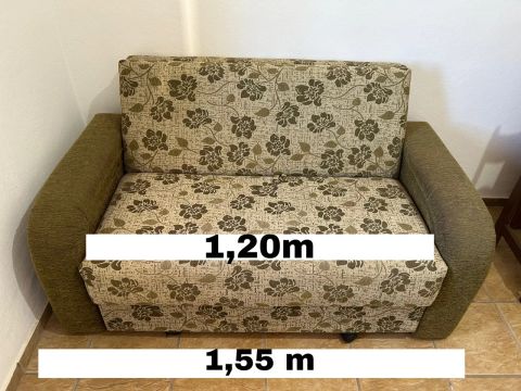 Sofá cama com rodinhas