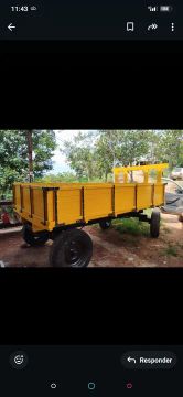 Carretinha semi nova 