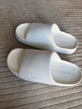 Chinelo Nike Branco Calm raramente usado tam 37