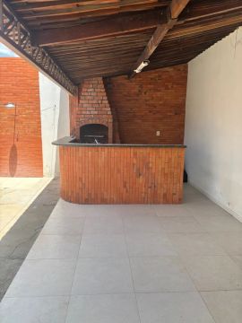 Casa na Cohab 6 com três quartos