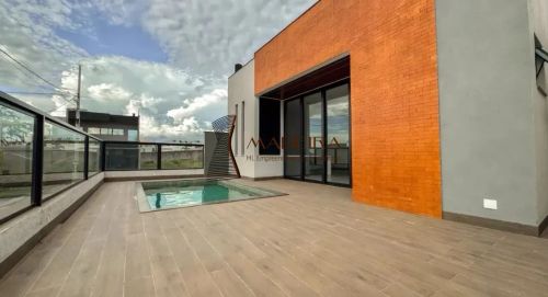 Casa com 3 suítes em Porto Rico PR
