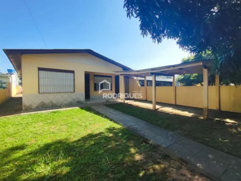 Aluguel de Casa Mobiliada - 2 Dormitórios no Bairro Feitoria, São Leopoldo