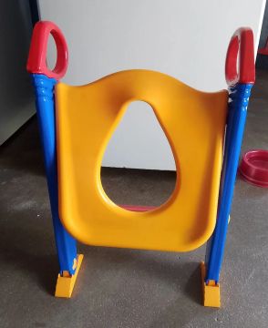 Assento de Vaso Sanitário Infantil c/ degrau 