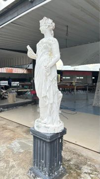Estátua em cimento daq Deusa Deméter para Decorar seu Ambiente tamanho natural