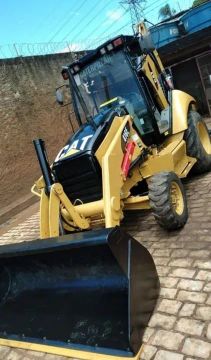 Retroescavadeira Caterpillar 416