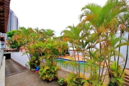 Sobrado com 4 dormitórios para alugar, 400 m² por R$ 20.400,96/mês - Vila Homero Thon - Sa
