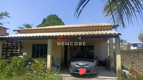 Casa em Rua Silvio Castro Filho - Jardim América - Itaguaí/RJ