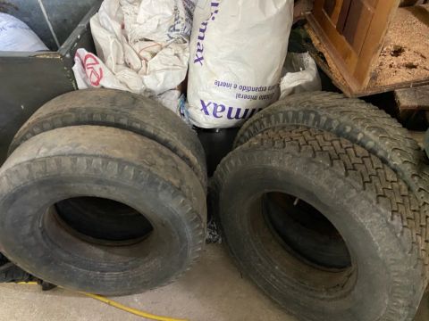 Pneus para Caminhão Usados