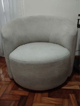 Poltrona confortável e moderna
