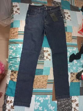 Calça jeans nova