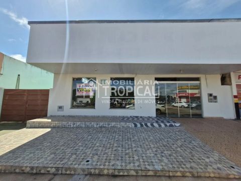 Vende-se ponto COMERCIAL com CASA na Av; Luis Leite Ribeiro, Porto Nacional-To.