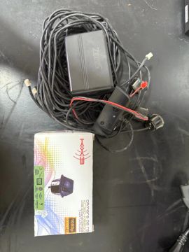Câmera de ré e sensor de ré.