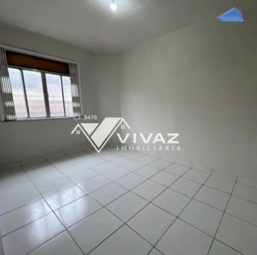 Ótimo Apartamento Todo Reformado na Rua Clarimundo de Melo