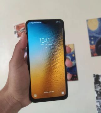 Celular samsung Galaxy A20 - Com acessórios 