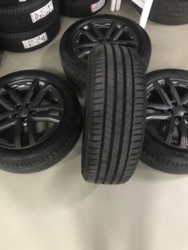 04 PNEUS 235/50R19 PIRELLI SCORPION 