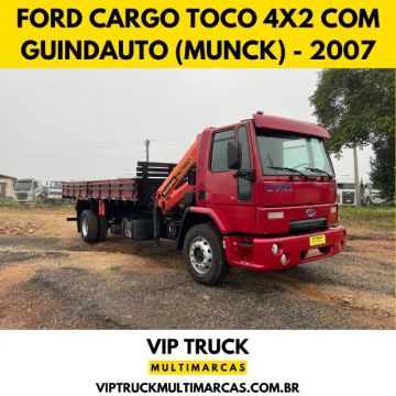 Ford Cargo 1717 Toco 4x2 com Guindauto Munck Cargo 1317 1517 1722 2422 2428