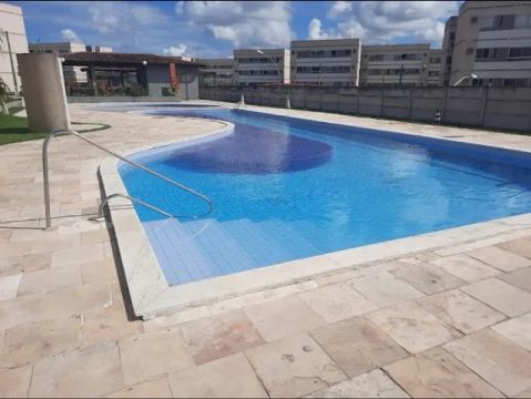 Apartamento 2 quartos, cozinha mobiliada, piscina em São Lourenço PE