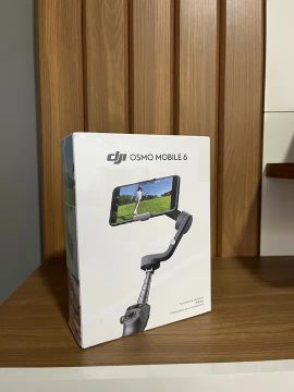 DJI Osmo Mobile 6 - Estabilizador para celular (NOVO LACRADO)