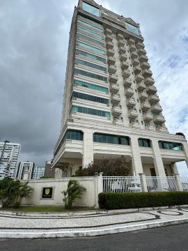Apartamento Luxuoso com vista p/mar 