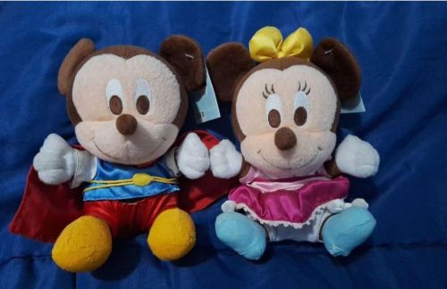 Par de Pelúcias Mickey e Minnie realeza