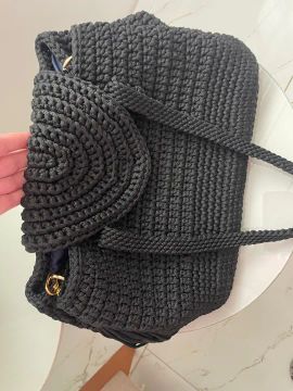 Bolsa de crochê preta