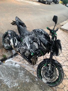 Motos KAWASAKI Z-800 no Brasil