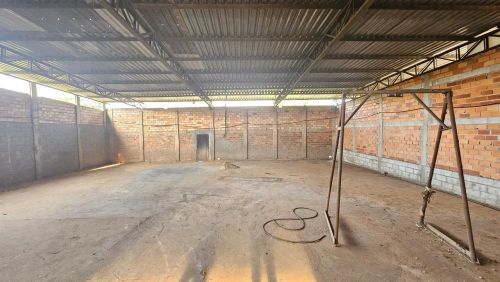 Imóvel para aluguel com 660 metros quadrados em Parque Oeste Industrial - Goiânia - GO
