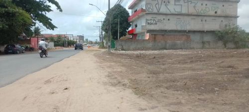 Imóvel para venda possui 1296 metros quadrados em Nossa Senhora do Ó - Paulista - PE