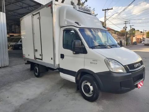Iveco Daily 35s14 Refrigerado Ano 2014
