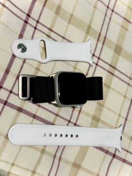 Apple Watch Series 8 GPS - 45mm - Prata