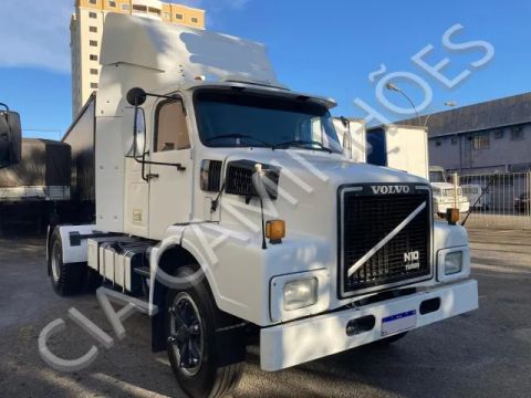 VOLVO N10 ANO 1983 LEITO