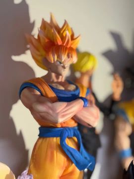 Boneco de ação Dragon Ball Z - Goku Super Sayajin