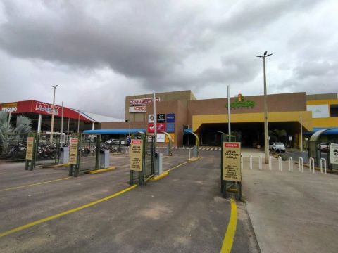 SALA COMERCIAL